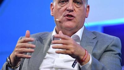 خافيير تيباس: لا أعتقد أن برشلونة يدفع للحكام .. وفقدت شغفي بريال مدريد