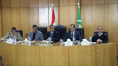 نائب محافظ المنيا يعقد اجتماع لجنة البت لبحث ملف تقنين أملاك الدولة