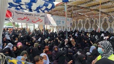 توزيع 70 ألف كرتونة.. مجموعة أبناء سيناء تشارك في مبادرة كتف في كتف