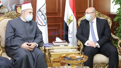 محافظ بني سويف يستقبل وكيل الأزهر الشريف