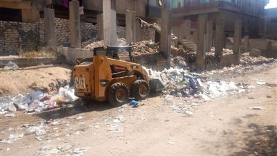 إيقاف حالة تعد بالبناء المخالف بدون ترخيص بمدينة المنيا