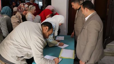 حضور ٤٤٨ طبيب وطبيبة فقط.. عدم اكتمال النصاب القانوني في عمومية الأطباء