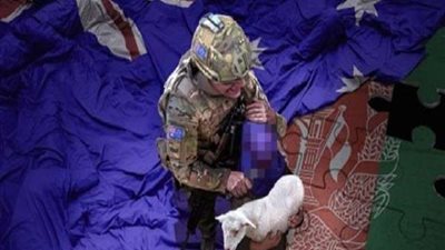 صورة جندي صيني يذبح رضيعًا تثير الغضب.. وأستراليا تطالب بالاعتذار