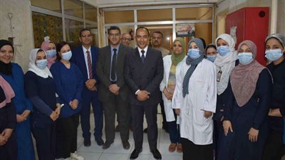نائب محافظ المنيا يتابع انتظام الخدمة الصحية بمستشفي التأمين الصحي