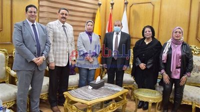 رئيس جامعة بني سويف يلتقي عدداً من أعضاء مجلسي النواب والشيوخ