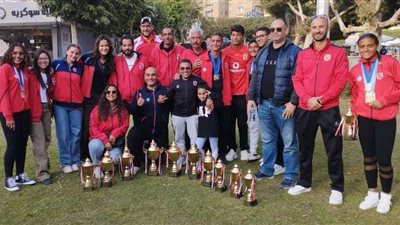 الأهلي يُتوج بـ«درع» بطولات الغطس