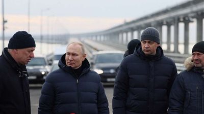 بوتين يحتفل بذكرى تحرير القرم من الأوكران بطريقته الخاصة