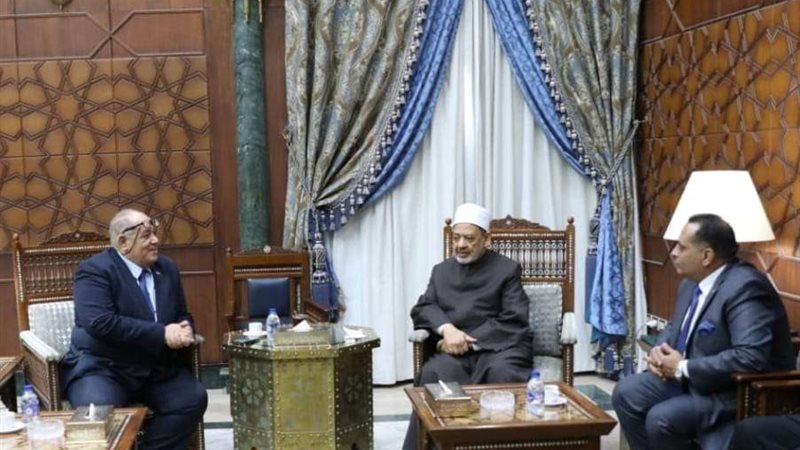 الوفد مع شيخ الأزهر