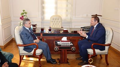 لبحث سبل التعاون.. أسامة ربيع يلتقي رئيس الهيئة العامة للاعتماد والرقابة الصحية