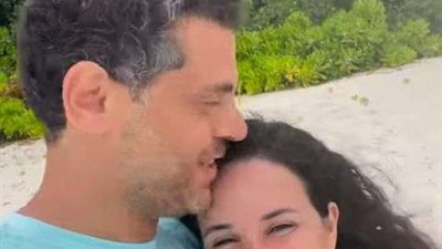 قبلات وصور رومانسية..شيري عادل تقضي شهر العسل في المالديف