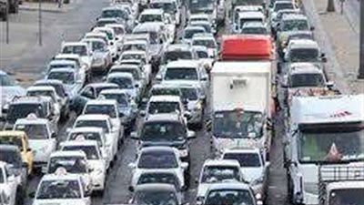 النشرة المرورية.. زحام مروري على معظم الطرق بالقاهرة والجيزة