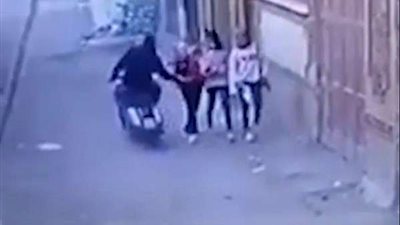 شاهد.. لحظة التحرش بفتيات قرية المعتمدية بالمحلة الكبري