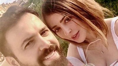 أنباء عن طلاق وفاء الكيلاني وتيم حسن