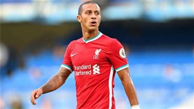 ضربة فوية..ليفربول يفقد نجم الوسط لفترة طويلة