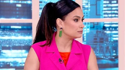 أيه الأسنان دي.. هند صبري تتعرض للتنمر في بدايتها الفنية