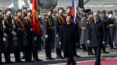 لماذا لم يستقبل بوتين نظيره الصيني  في المطار؟