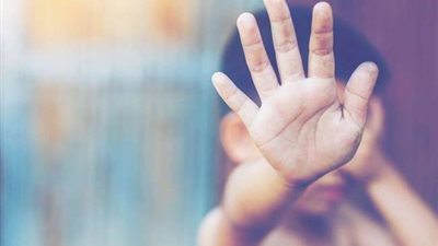 القبض على 3 سيدات للتعديهن بالضرب على طفل 5 سنوات وإصابته بالغربية