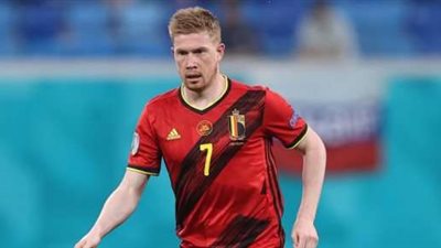دي بروين يتولي شارة قيادة منتخب بلجيكا خلفًا لهازارد