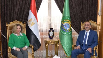 محافظ الإسماعيلية يستقبل رئيس المجلس القومي لحقوق الإنسان