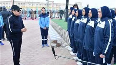 أوعوا تبطلوا كلام بس يكون كلام موزون.. الرئيس يوجه رسالة هامة لطالبات كلية الشرطة