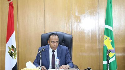 نائب محافظ المنيا يتابع محاور الخطة السكانية