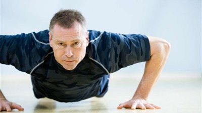 خبير لياقة بدنية تكشف عن فوائد التمارين الرياضية لمنع الإصابة بالسرطان