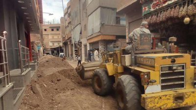 محافظ المنوفية يتابع الموقف التنفيذى لقطاع رصف الطرق