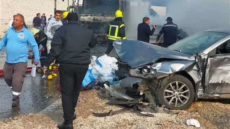 حادث تصادم سيارتين