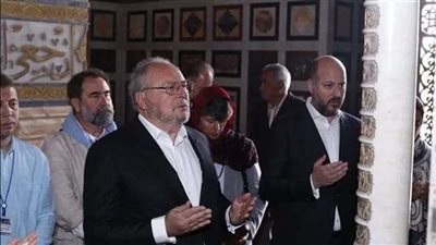 الملك فؤاد الثاني يزور مسجد الرفاعي وقبر والده