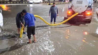 رئيس مدينة أشمون يتابع التعامل الفوري مع المياه