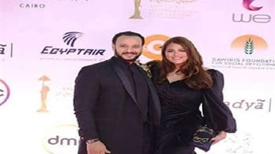 شاهد.. أحدث ظهور لهنادي مهنا وزوجها بالقاهرة السينمائي