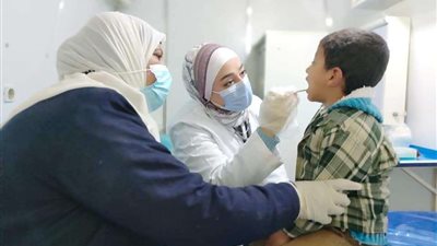 تقديم الخدمات الطبية لـ 10 آلاف مواطن في 6 قوافل طبية بالمنيا