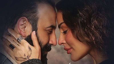 مسلسل واخيرا الحلقة 3 .. عصابة مقنعة تهجم على أتوبيس الرحلات الذي كانت ترتاده نادين نسيب