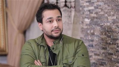 أسباب انفصال محمود المهدي عن زوجته الأولى