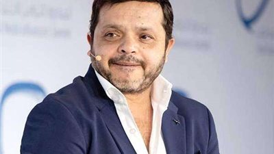 محمد هنيدى يهنئ رونالدو بفوز يوفنتوس على برشلونة بطريقته الخاصة