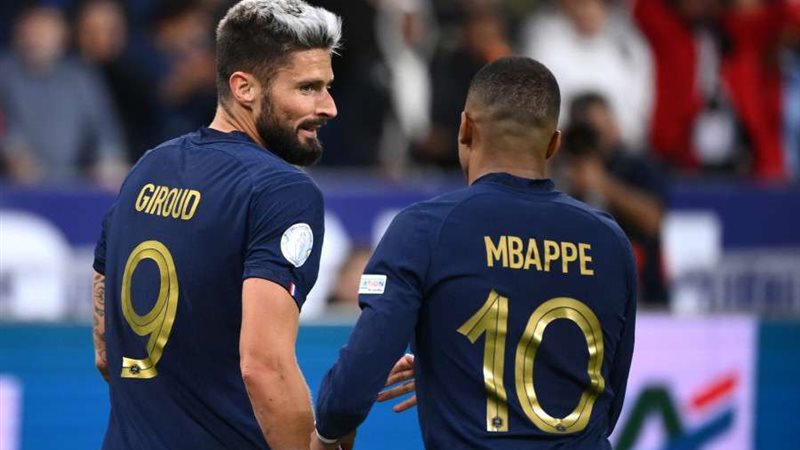 جيرو ومبابي منتخب