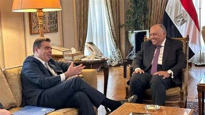 وزير الخارجية يستقبل نائب رئيسة المفوضية الأوروبية