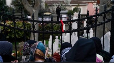 ضريح لـ فقير أصبح مقصد للتبرك و تحقيق الأمنيات.. تفاصيل