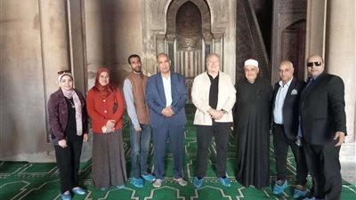 الملك أحمد فؤاد الثاني يزور مسجد ابن طولون