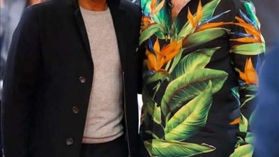 أحمد الفيشاوي يداعب آسر ياسين بعد إعجابه بقميصه.. شاهد