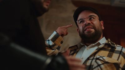 محمد عبد الرحمن يفجر غاز الأعصاب بالفندق في الحلقة الرابعة بـ