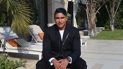 لهذا السبب.. أحمد أبو هشيمة يعتذر عن إقامة عزاء لوالده