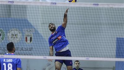 رجال طائرة الأهلي في مواجهة سموحة بنصف نهائي الدوري