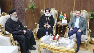 محافظ المنوفية يستقبل نيافة الأنبا 