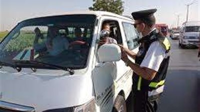 ضبط 2285 مخالفة لعدم تركيب الملصق الإلكتروني