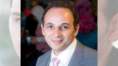 وفاة الكاتب والروائي بهاء عبدالمجيد إثر إصابته بكورونا