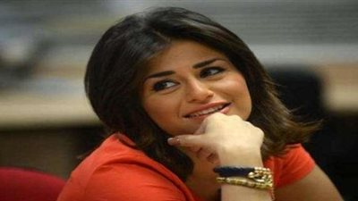 منة فضالي: كنت بعوض غياب بابا بالارتباط برجالة كبيرة