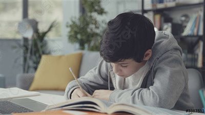 «التعليم» تعلن عن خبر سار لطلاب المدارس الرسمية الدولية