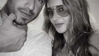 هشام عاشور يرد على الإنتقادات الموجهة له بعد مشاركته في عملة نادرة (فيديو)