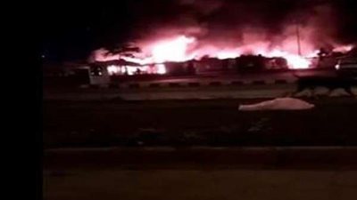 اندلاع حريق هائل في سوق الحي العاشر بمدينة نصر.. فيديو